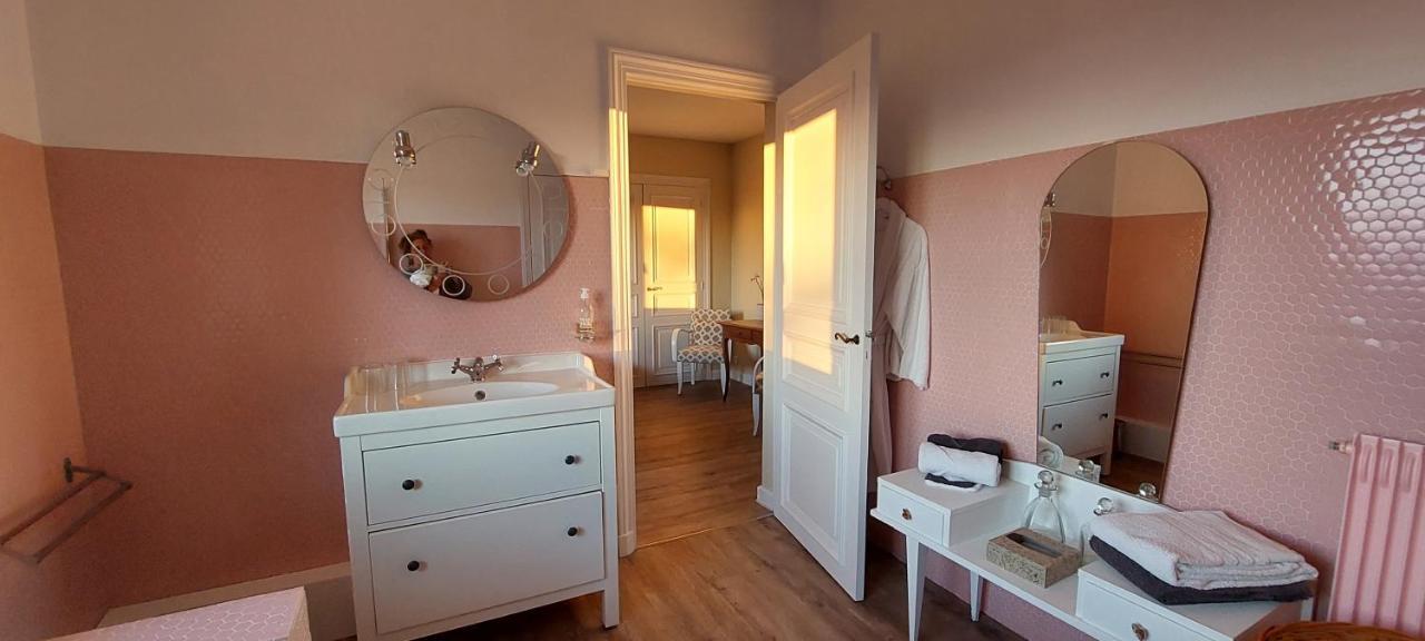 Chambres D'Hotes Le Relais Globe Trotteur Montaigu  Ngoại thất bức ảnh