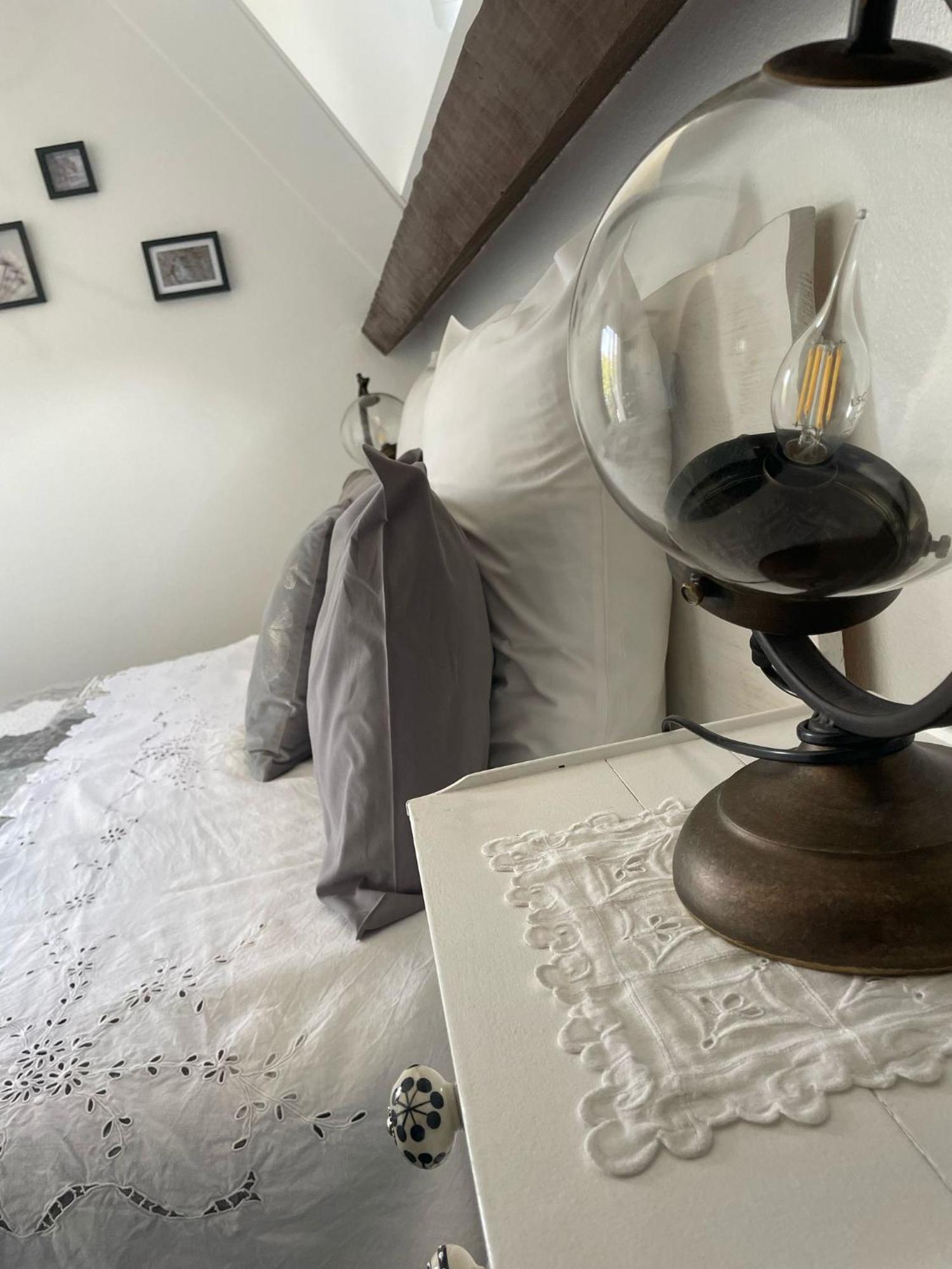 Chambres D'Hotes Le Relais Globe Trotteur Montaigu  Ngoại thất bức ảnh